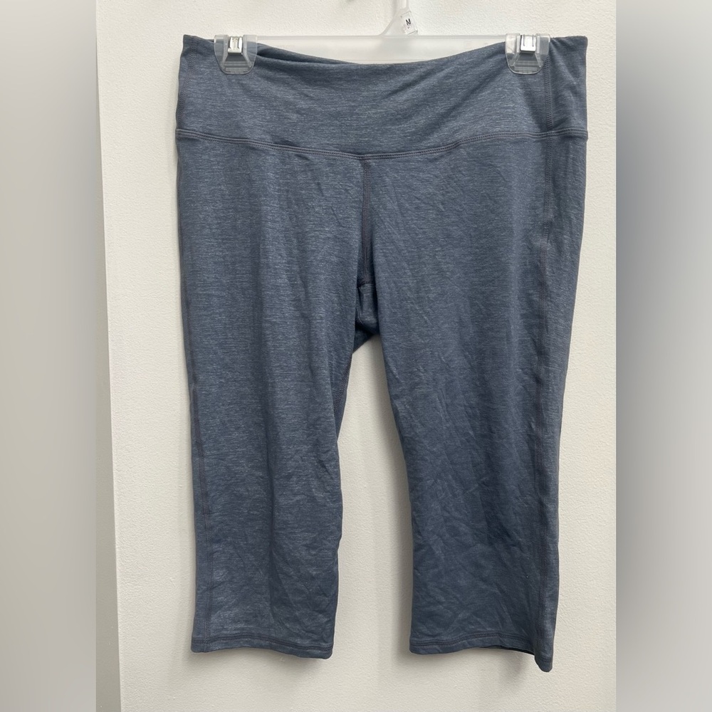 Athleta women’s cropped gray/blue leggings size medium
